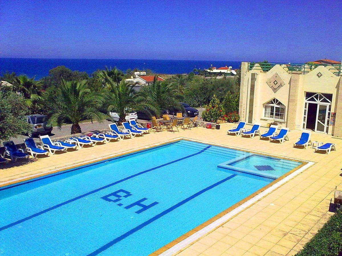 Bare Hill Holiday Village Elea Зручності фото