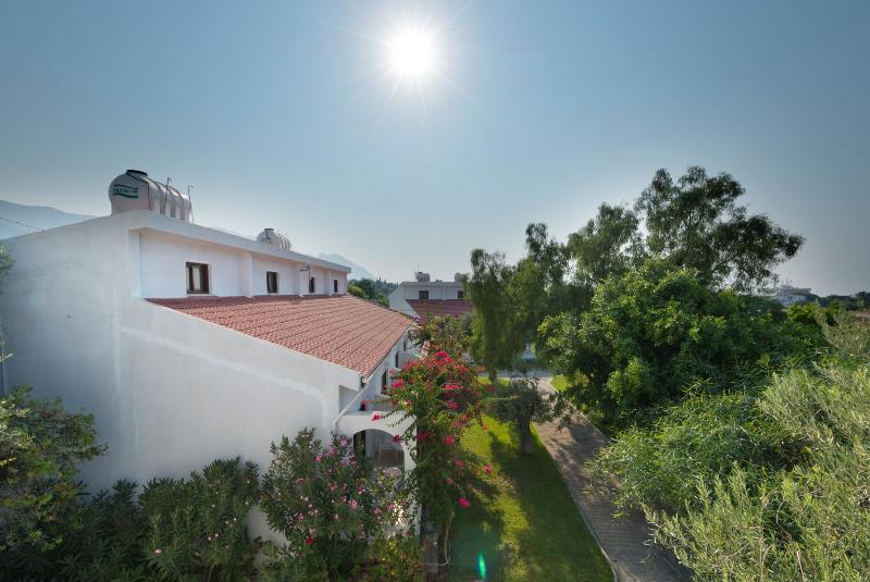Bare Hill Holiday Village Elea Екстер'єр фото