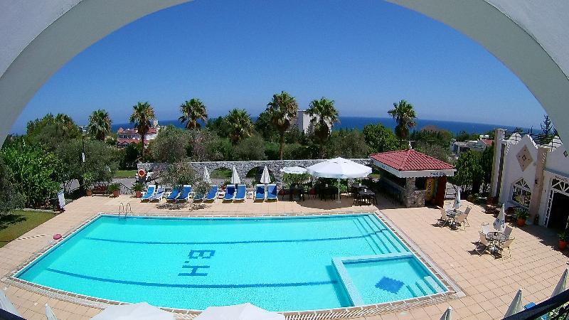 Bare Hill Holiday Village Elea Екстер'єр фото