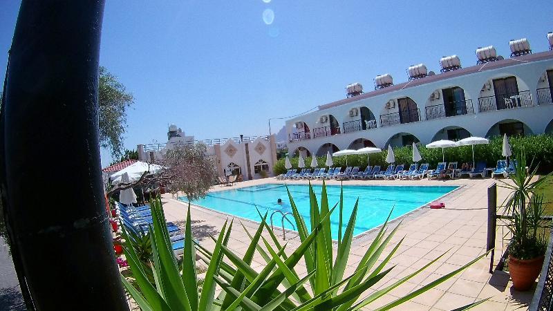 Bare Hill Holiday Village Elea Екстер'єр фото